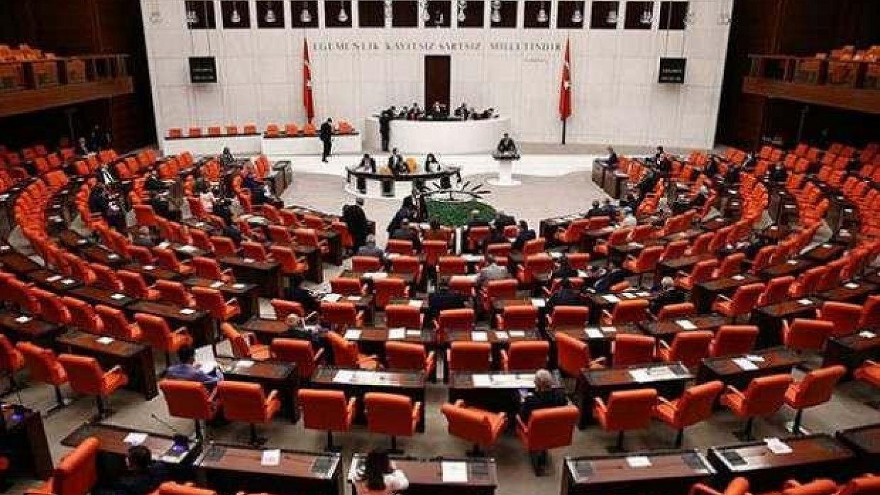 Son Dakika: Meclisten Bu Gece Geçti! Son Dakika! 16 MİLYON EMEKLİYE 20.000 TL Ek Ödeme