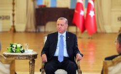 Cumhurbaşkanı imzaları attı! 81 ile yazılar gitti! Emekli için bütün emirler verildi! Ek ödemeler verilecek