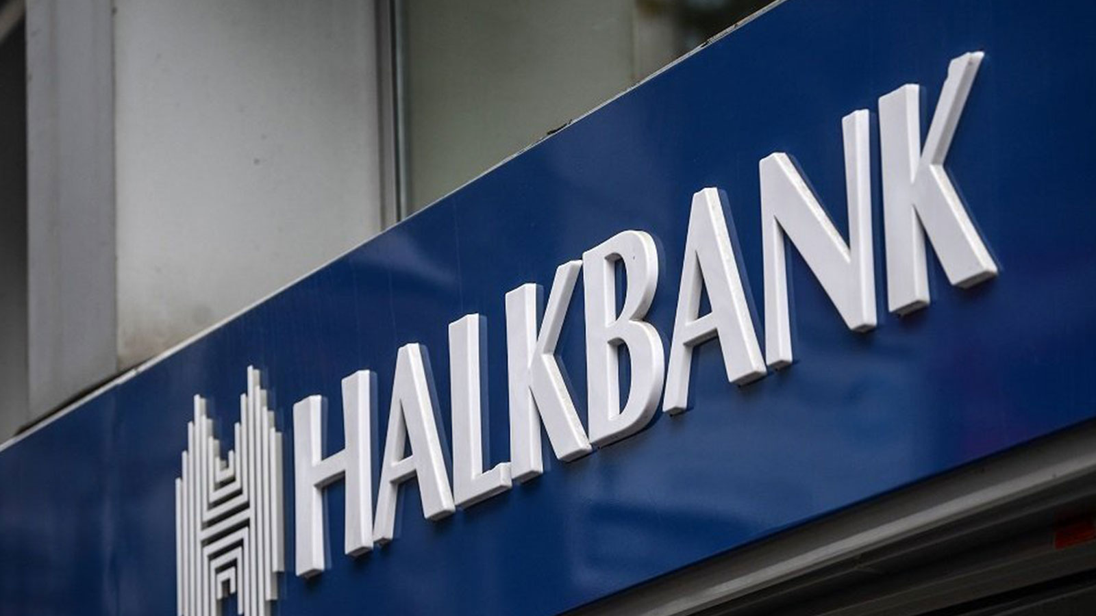 Halkbank’tan kaybolmaya yüz tutmuş mesleklere sıfır faizli kredi
